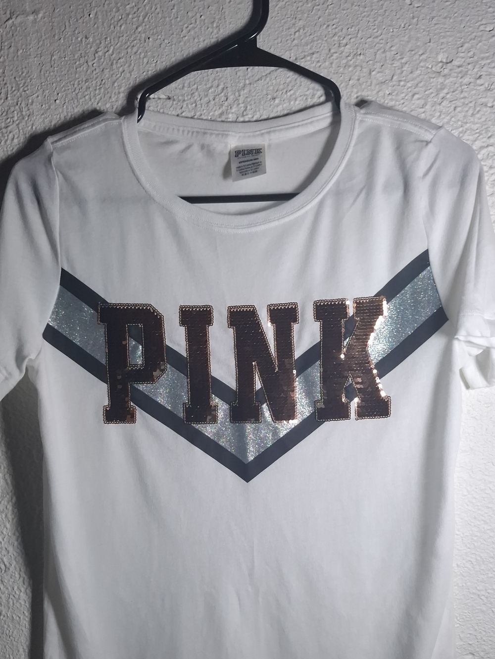 PINK Victoria's Secret White Short Sleeve Tee with Metallic Rose Gold Logo